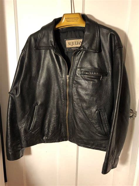Length from top of collar to bottom of <b>jacket</b> is 38" Arm pit to arm pit is 23" And Sleeve length is 25"This coat is made of a very thick durable <b>leather</b>. . M julian leather jacket